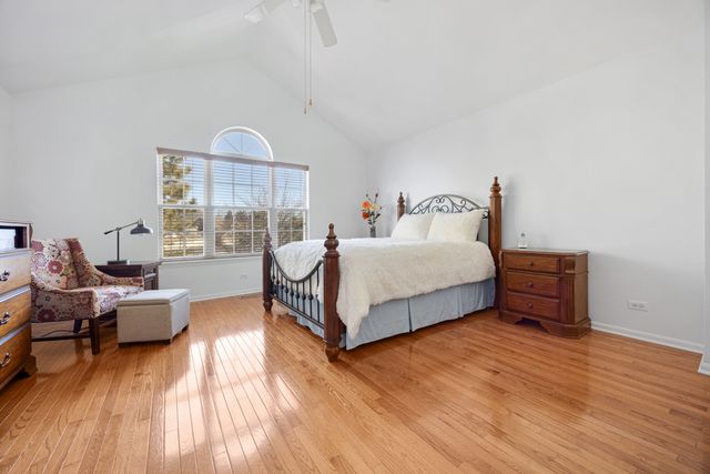 733 Clover Hill Court, Elk Grove Village, IL 60007