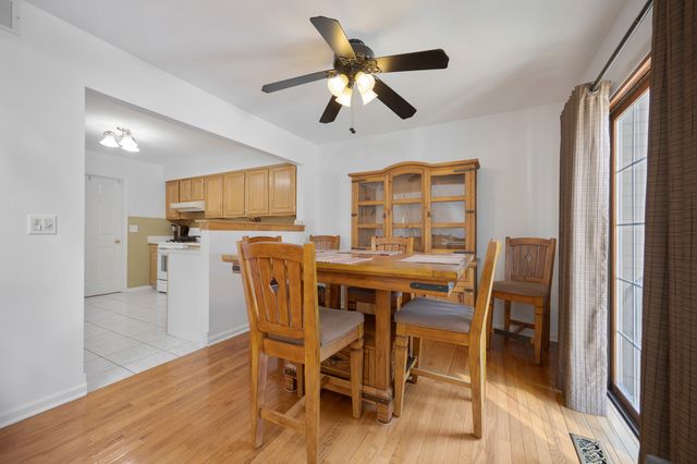 733 Clover Hill Court, Elk Grove Village, IL 60007