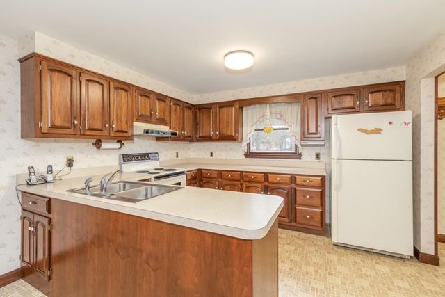 1 Currier Road, Pelham, NH 03076