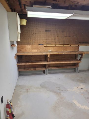 1 Currier Road, Pelham, NH 03076