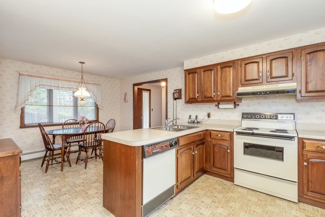 1 Currier Road, Pelham, NH 03076