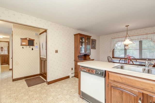 1 Currier Road, Pelham, NH 03076