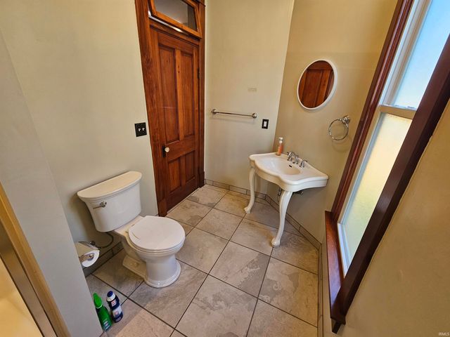 718 Buntin Street, Vincennes, IN 47591