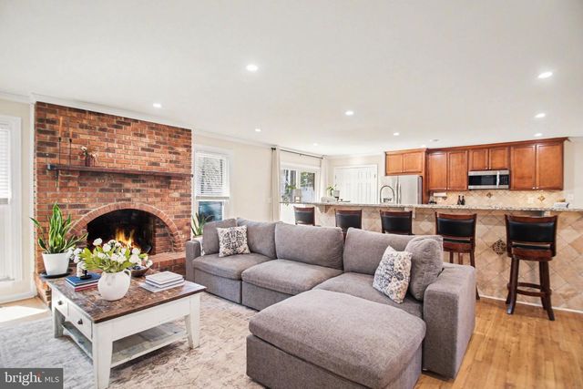 1008 BLACKBEARD DR, Stafford, VA 22554