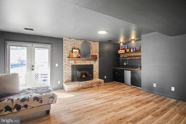 1008 BLACKBEARD DR, Stafford, VA 22554