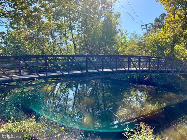 1008 BLACKBEARD DR, Stafford, VA 22554