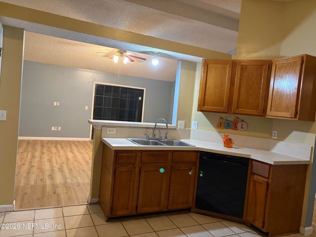 8280 ROCKY CREEK Drive, Jacksonville, FL 32244