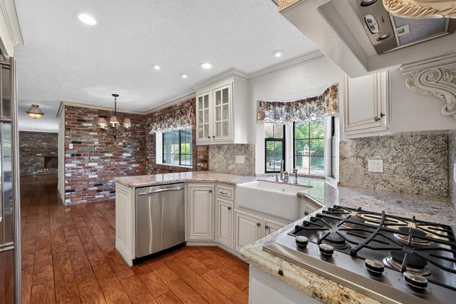 31 Cavalcade Cir, Sacramento, CA 95831