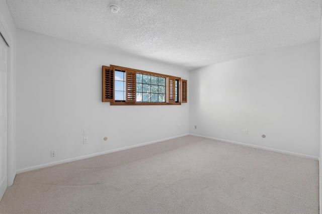 31 Cavalcade Cir, Sacramento, CA 95831
