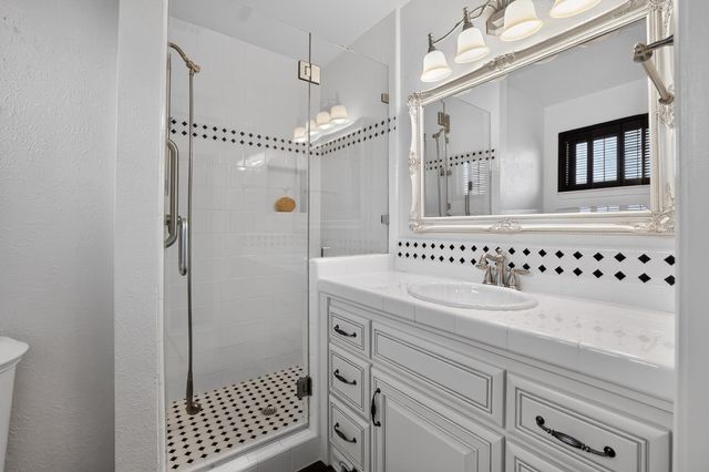 31 Cavalcade Cir, Sacramento, CA 95831