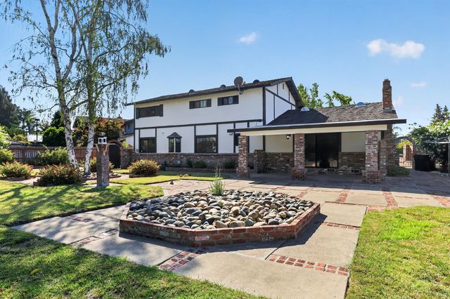 31 Cavalcade Cir, Sacramento, CA 95831