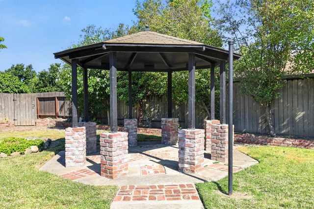 31 Cavalcade Cir, Sacramento, CA 95831