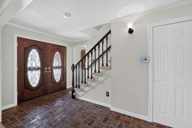31 Cavalcade Cir, Sacramento, CA 95831