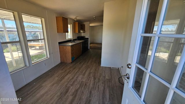 7983 N Team Roper Road, Tucson, AZ 85743