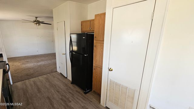 7983 N Team Roper Road, Tucson, AZ 85743