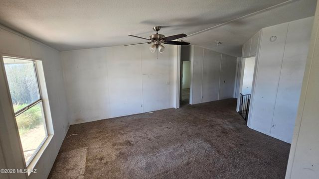 7983 N Team Roper Road, Tucson, AZ 85743