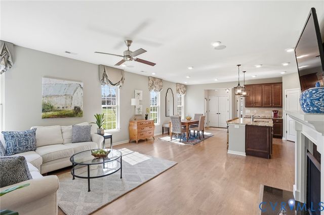 6815 Southwalk Hts, Moseley, VA 23120