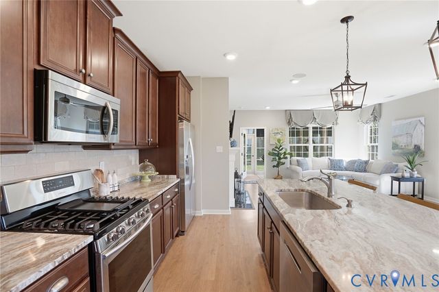 6815 Southwalk Hts, Moseley, VA 23120