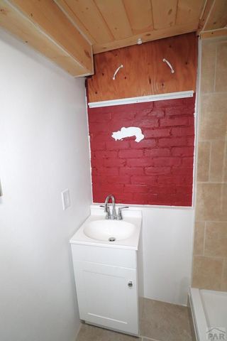 749 W Corona Ave, Pueblo, CO 81004