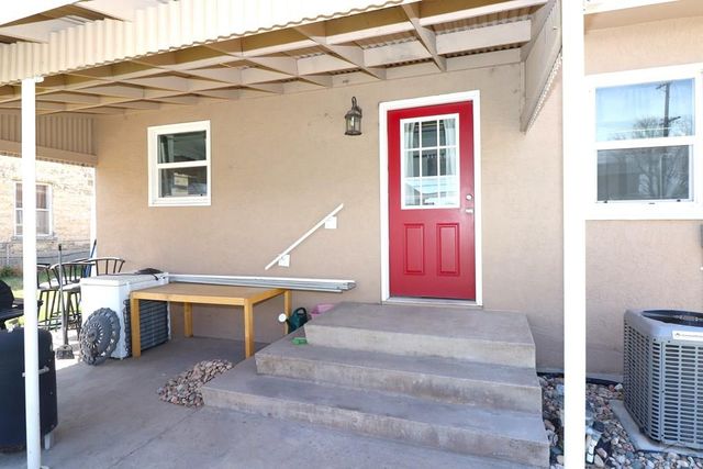 749 W Corona Ave, Pueblo, CO 81004