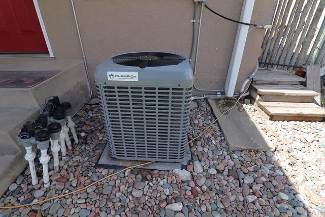 749 W Corona Ave, Pueblo, CO 81004