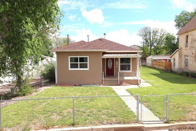 749 W Corona Ave, Pueblo, CO 81004