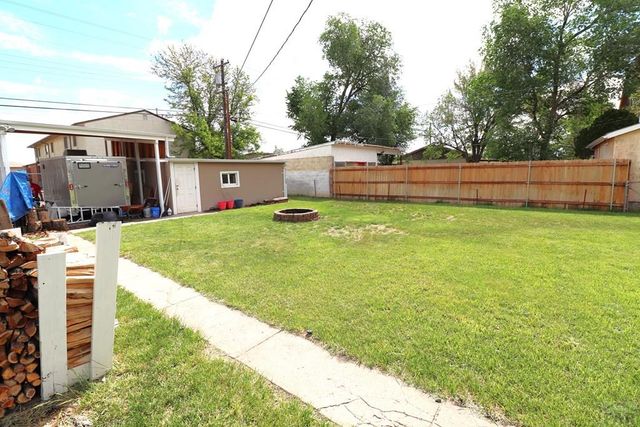 749 W Corona Ave, Pueblo, CO 81004