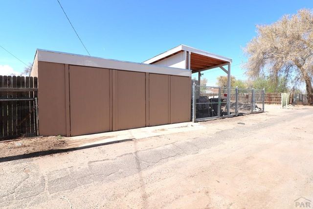 749 W Corona Ave, Pueblo, CO 81004