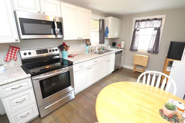 749 W Corona Ave, Pueblo, CO 81004