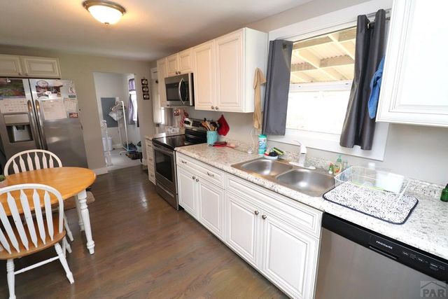 749 W Corona Ave, Pueblo, CO 81004