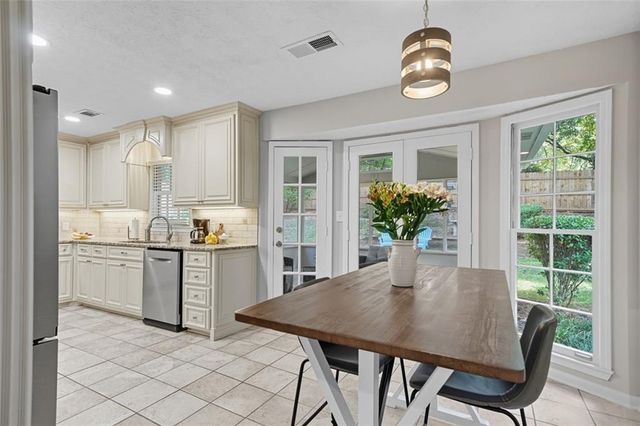 3894 Dollar Circle, Suwanee, GA 30024