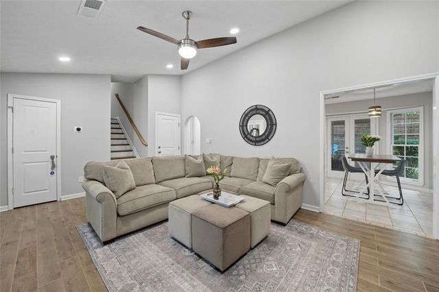 3894 Dollar Circle, Suwanee, GA 30024