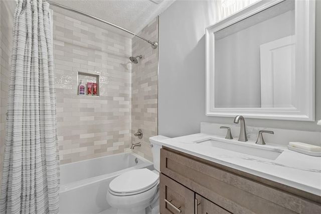 3894 Dollar Circle, Suwanee, GA 30024