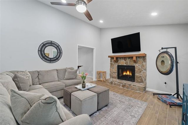 3894 Dollar Circle, Suwanee, GA 30024