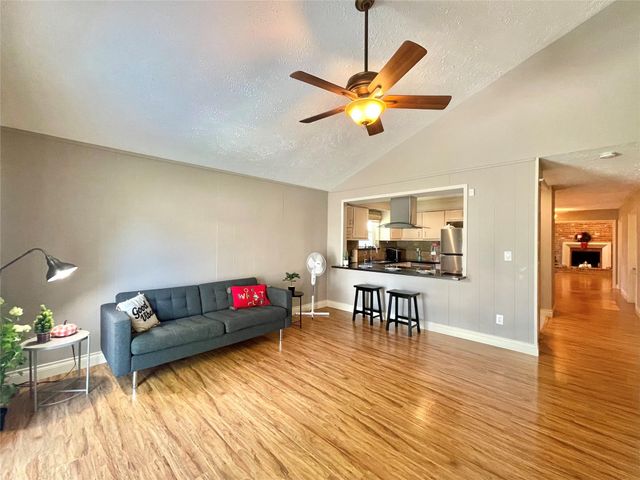 3023 Sam Houston Drive, Sugar Land, TX 77479