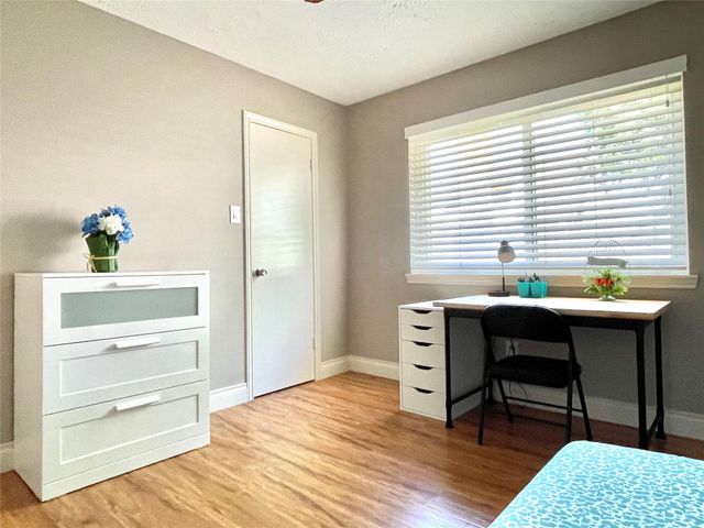 3023 Sam Houston Drive, Sugar Land, TX 77479