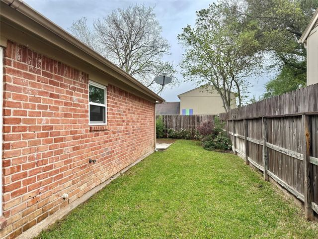 3023 Sam Houston Drive, Sugar Land, TX 77479