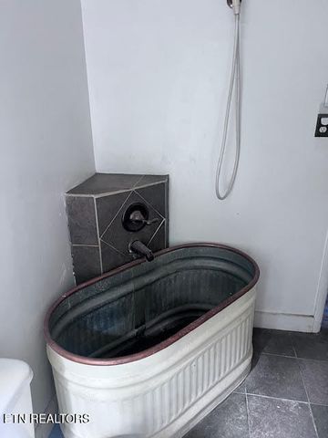 116 Spencer Drive, Harriman, TN 37748