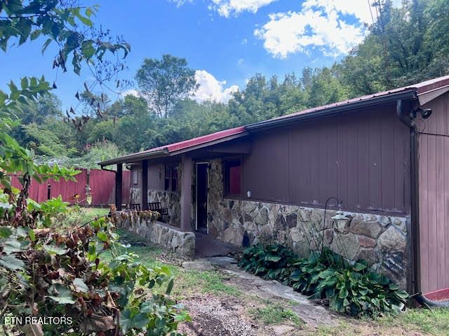 116 Spencer Drive, Harriman, TN 37748