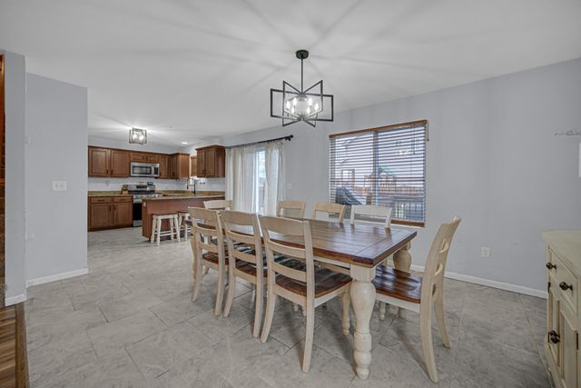 998 Ian Drive, Hobart, IN 46342