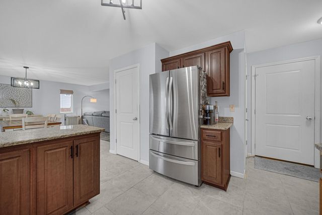 998 Ian Drive, Hobart, IN 46342