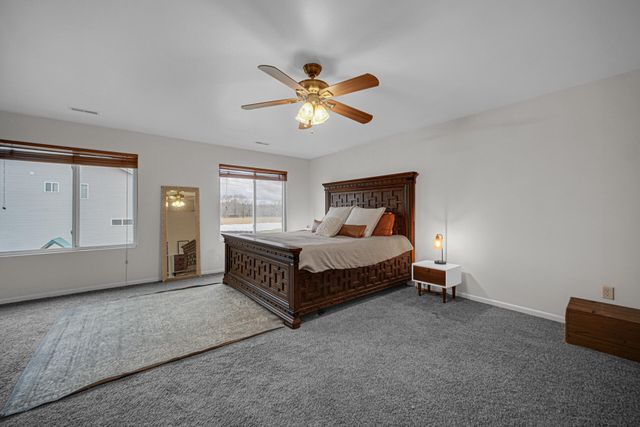 998 Ian Drive, Hobart, IN 46342