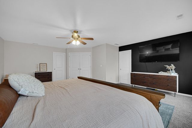 998 Ian Drive, Hobart, IN 46342