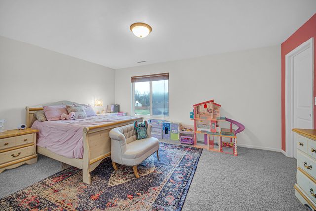 998 Ian Drive, Hobart, IN 46342