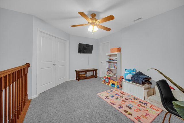 998 Ian Drive, Hobart, IN 46342