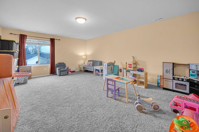 998 Ian Drive, Hobart, IN 46342