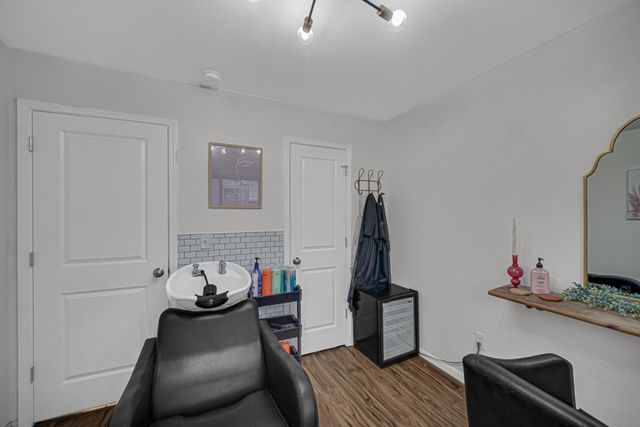 998 Ian Drive, Hobart, IN 46342