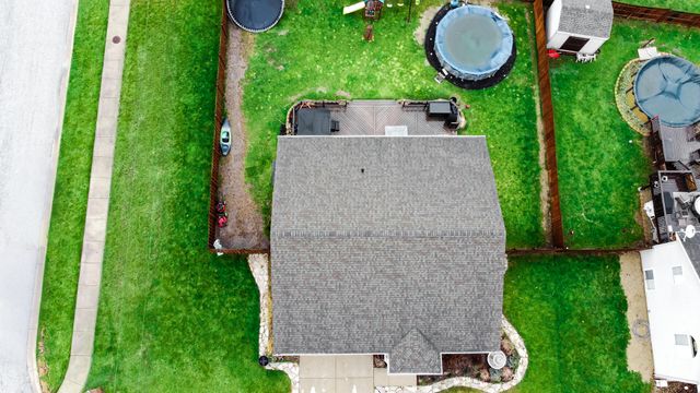 998 Ian Drive, Hobart, IN 46342