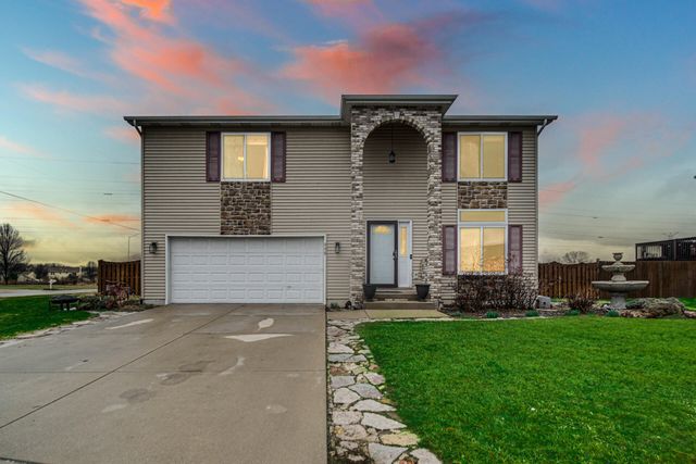 998 Ian Drive, Hobart, IN 46342