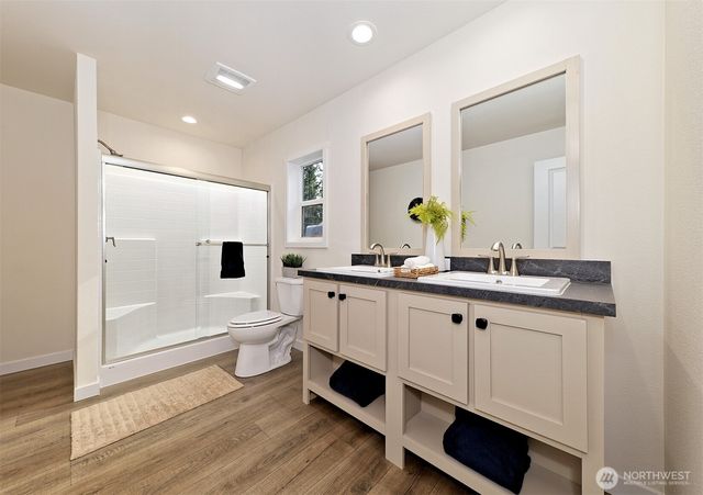 90 E kingston Way, Shelton, WA 98584